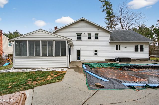 23 Northcrest Drive, Clifton Park, NY 12065