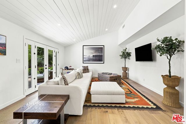 1131 Rancho Drive, Ojai, CA 93023