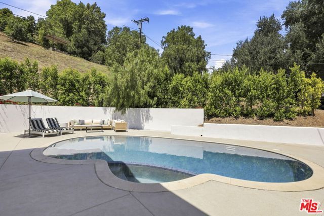 1131 Rancho Drive, Ojai, CA 93023