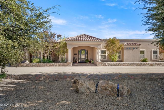 4705 Lost Wrangler Way, Las Cruces, NM 88007