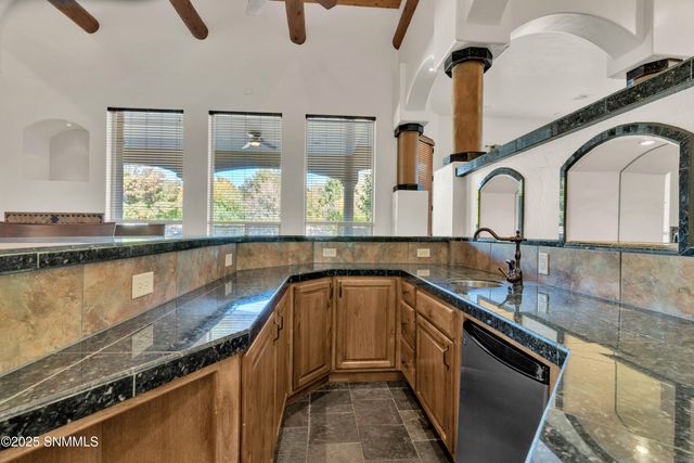 4705 Lost Wrangler Way, Las Cruces, NM 88007