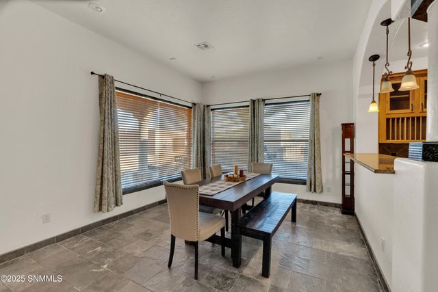 4705 Lost Wrangler Way, Las Cruces, NM 88007