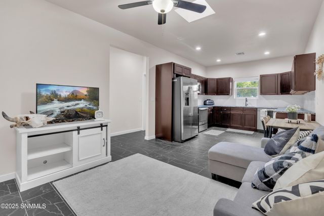 4705 Lost Wrangler Way, Las Cruces, NM 88007