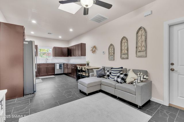 4705 Lost Wrangler Way, Las Cruces, NM 88007