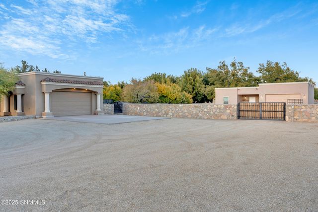 4705 Lost Wrangler Way, Las Cruces, NM 88007