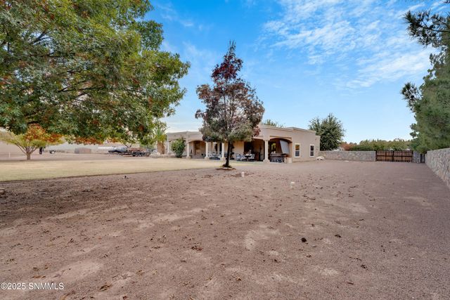 4705 Lost Wrangler Way, Las Cruces, NM 88007