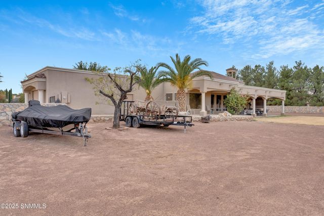 4705 Lost Wrangler Way, Las Cruces, NM 88007