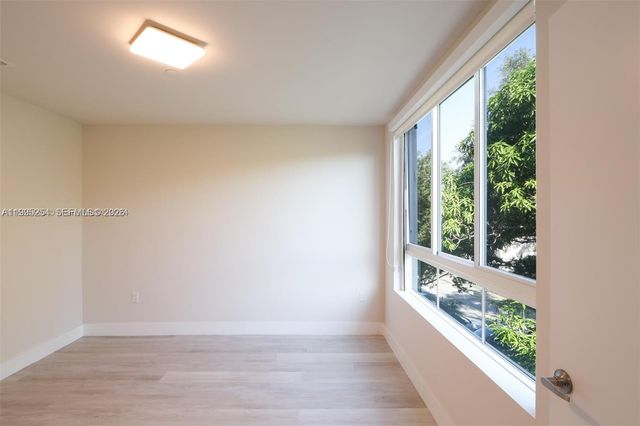 2555 NE 193rd St 2206, Miami, FL 33180