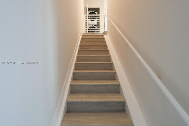 2555 NE 193rd St 2206, Miami, FL 33180