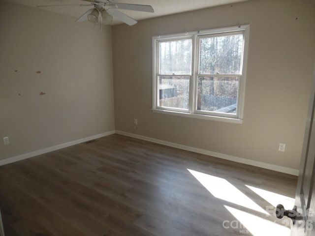 2229 Century Oaks Lane, Charlotte, NC 28262