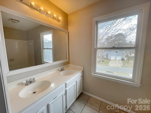 2229 Century Oaks Lane, Charlotte, NC 28262