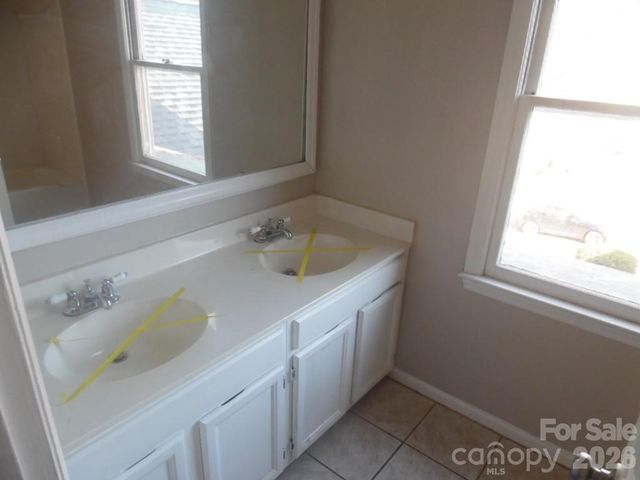 2229 Century Oaks Lane, Charlotte, NC 28262