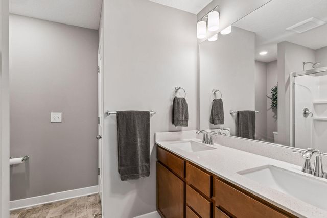 1418 Nutmeg Circle, Carver, MN 55315