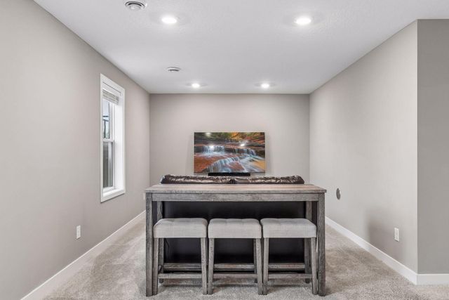 1418 Nutmeg Circle, Carver, MN 55315