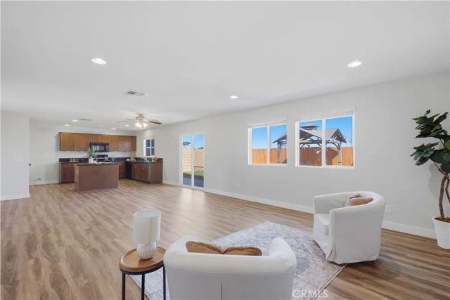 44640 Driftwood, Lancaster, CA 93535