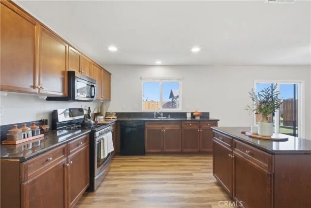 44640 Driftwood, Lancaster, CA 93535