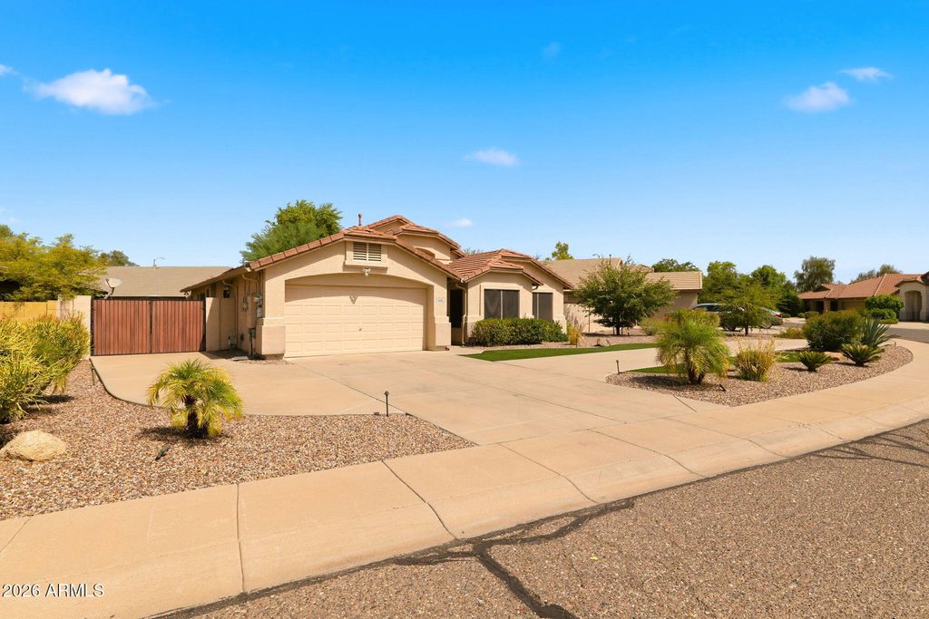 3416 W PATRICK Lane, Phoenix, AZ 85027 — photo 3