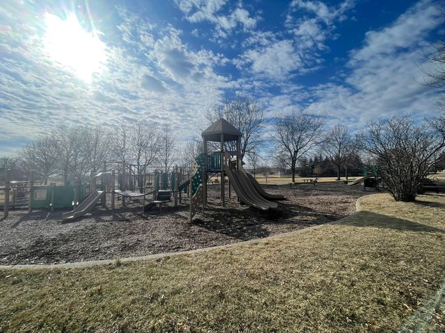 18039 DELAWARE Court, Orland Park, IL 60467