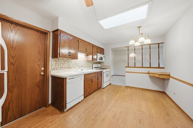 18039 DELAWARE Court, Orland Park, IL 60467