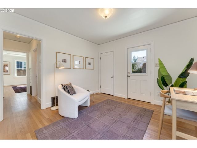 2833 Ne 33RD Ave, Portland, OR 97212