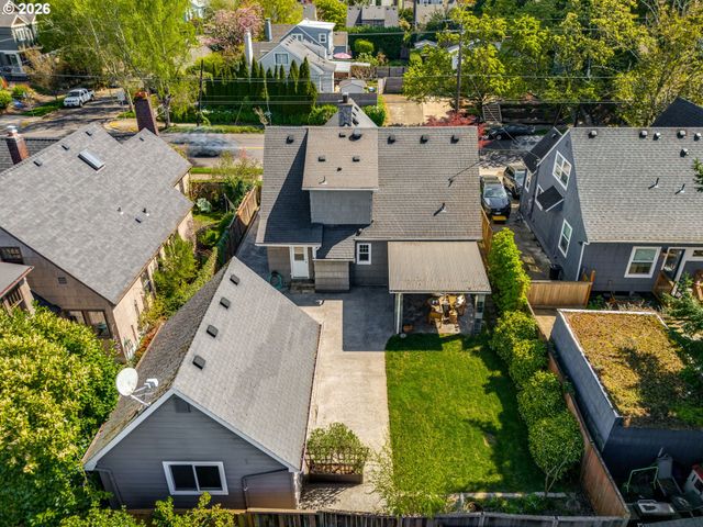 2833 Ne 33RD Ave, Portland, OR 97212