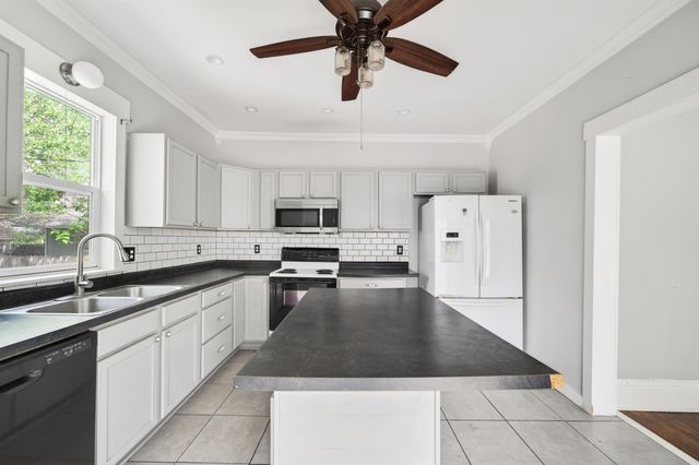 139 N Chautauqua Ave, Wichita, KS 67214