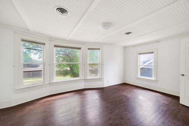 139 N Chautauqua Ave, Wichita, KS 67214