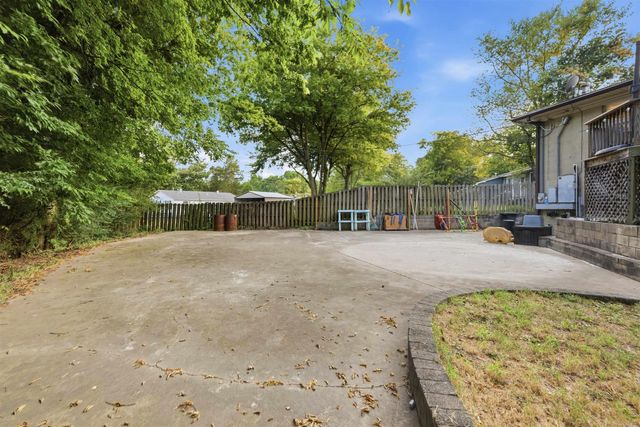 705 Oakwood Drive, Benton, AR 72015