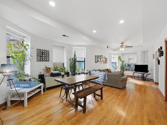 3244 W Potomac Avenue, Chicago, IL 60651