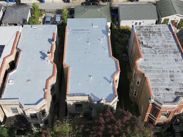 3244 W Potomac Avenue, Chicago, IL 60651