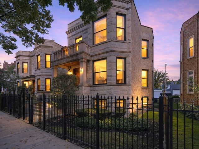 3244 W Potomac Avenue, Chicago, IL 60651