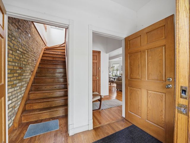 3244 W Potomac Avenue, Chicago, IL 60651