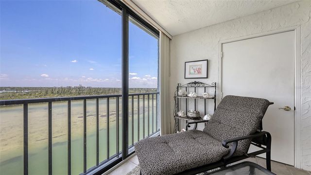 9393 MIDNIGHT PASS ROAD P4, Sarasota, FL 34242