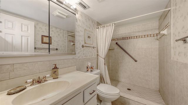 9393 MIDNIGHT PASS ROAD P4, Sarasota, FL 34242