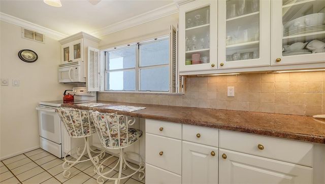 9393 MIDNIGHT PASS ROAD P4, Sarasota, FL 34242