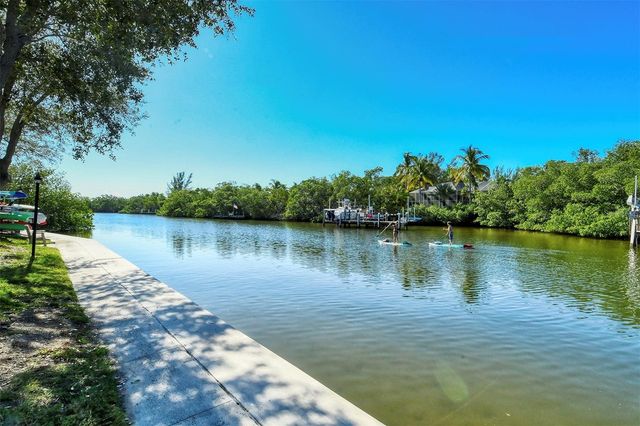 9393 MIDNIGHT PASS ROAD P4, Sarasota, FL 34242