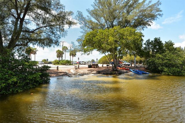 9393 MIDNIGHT PASS ROAD P4, Sarasota, FL 34242