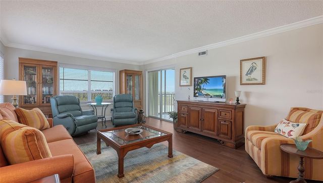 9393 MIDNIGHT PASS ROAD P4, Sarasota, FL 34242