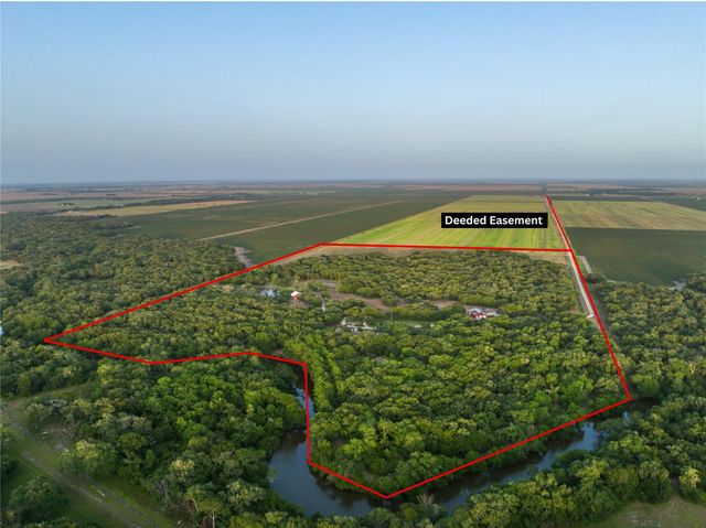 4102 Fm 1862, Blessing, TX 77419