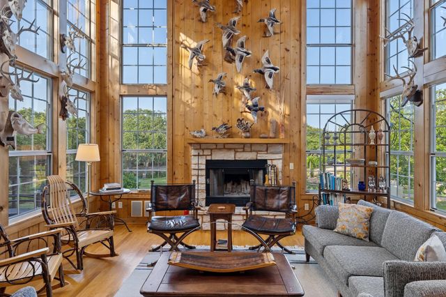 4102 Fm 1862, Blessing, TX 77419