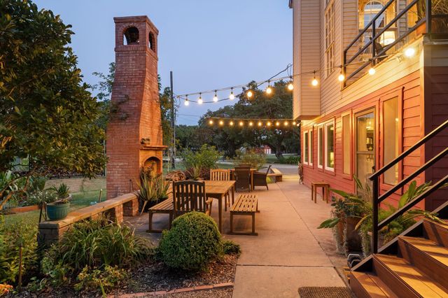 4102 Fm 1862, Blessing, TX 77419