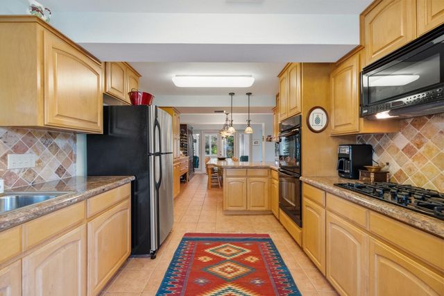 4102 Fm 1862, Blessing, TX 77419