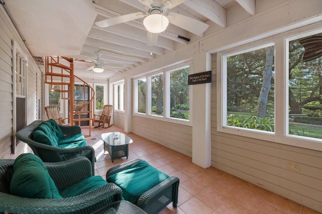 4102 Fm 1862, Blessing, TX 77419