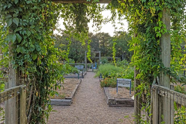 4102 Fm 1862, Blessing, TX 77419