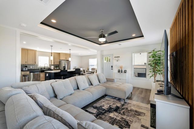 2120 Bowie St, Midland, TX 79705