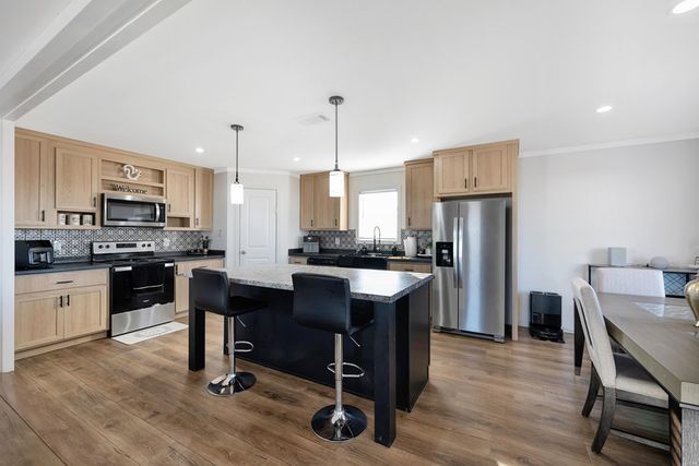 2120 Bowie St, Midland, TX 79705