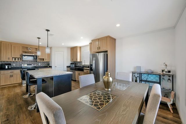 2120 Bowie St, Midland, TX 79705