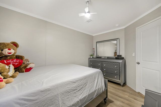 2120 Bowie St, Midland, TX 79705