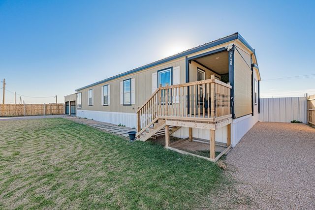 2120 Bowie St, Midland, TX 79705