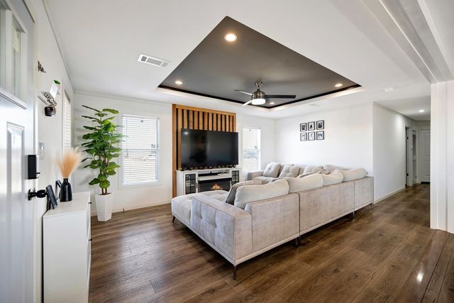 2120 Bowie St, Midland, TX 79705